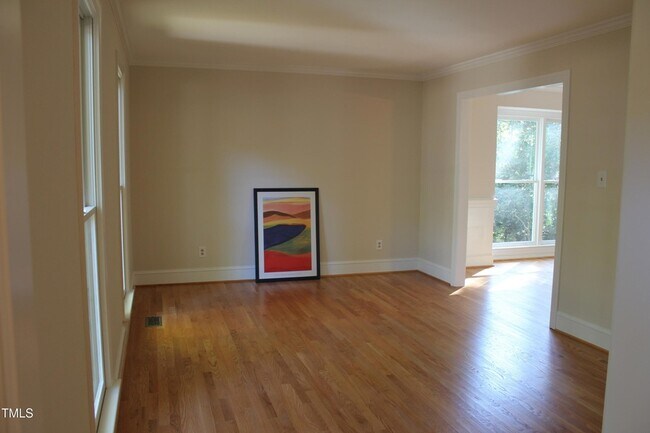 Building Photo - 6321 Gainsborough Dr