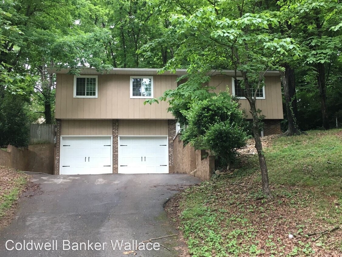 Primary Photo - 3 br, 2.5 bath House - 6101 Janmer Lane