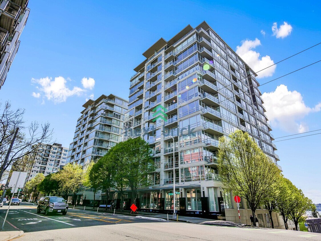 Primary Photo - Conveniently Located 1 Bed 1 Bath Downtown...