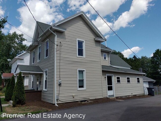 Building Photo - 3 br, 2.5 bath House - 1444 Sherman Street