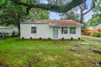 Building Photo - 3120 Matipan Ave