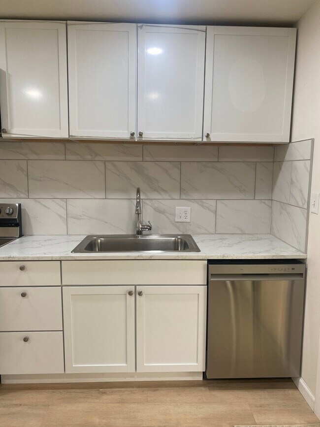 Foto del edificio - 1006 N 14th St