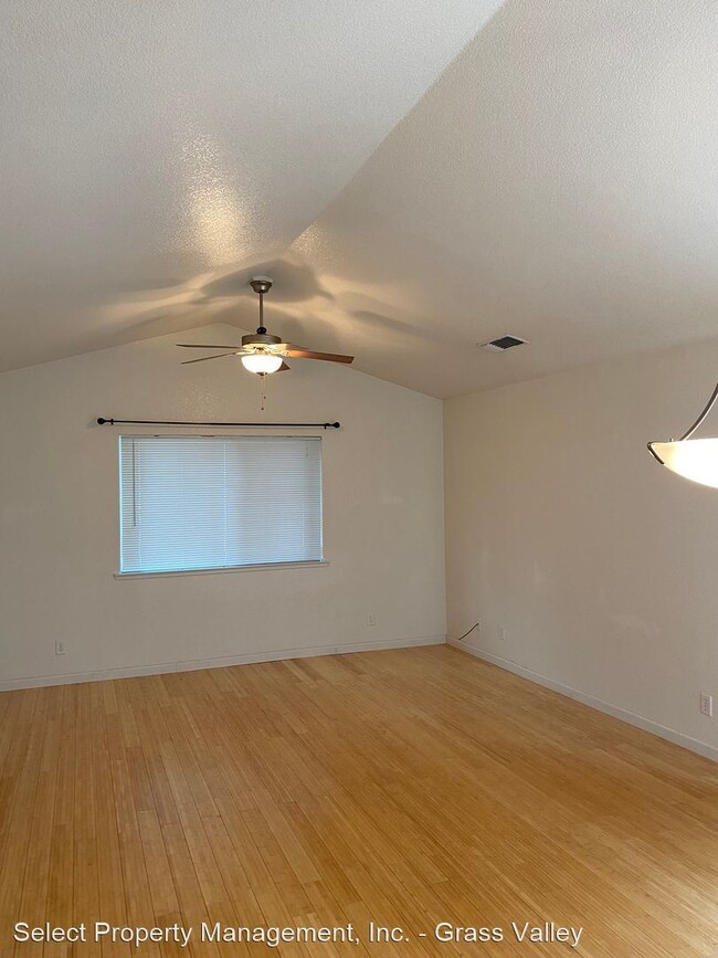 Building Photo - 3 br, 2 bath House - 116 Highlands Ct