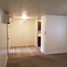 Building Photo - 443 S State St