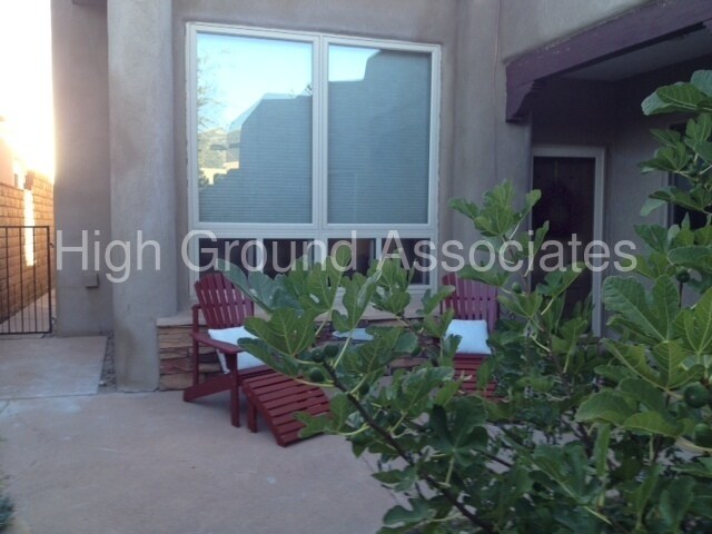 Building Photo - 6207 Sedona Dr NE