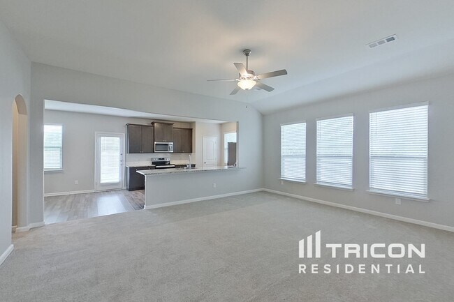 Foto del edificio - 1603 Cotton Blossom Ln