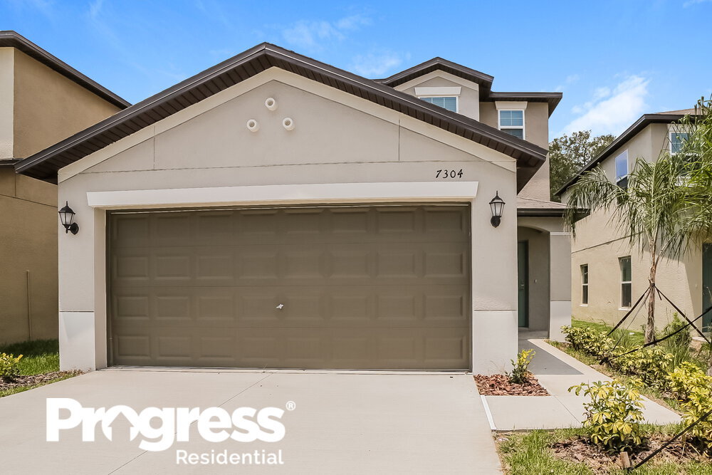 7304 Spring Snowflake Ave, Palm RiverClair Mel, FL 33619 House