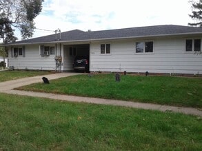 Building Photo - 504 E Main St