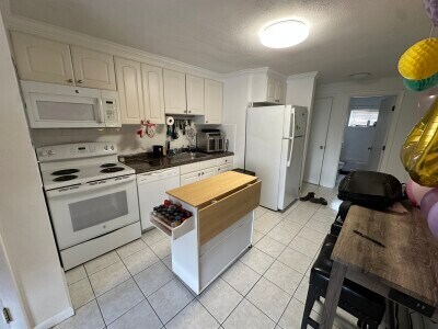 Foto principal - 22 Westford St