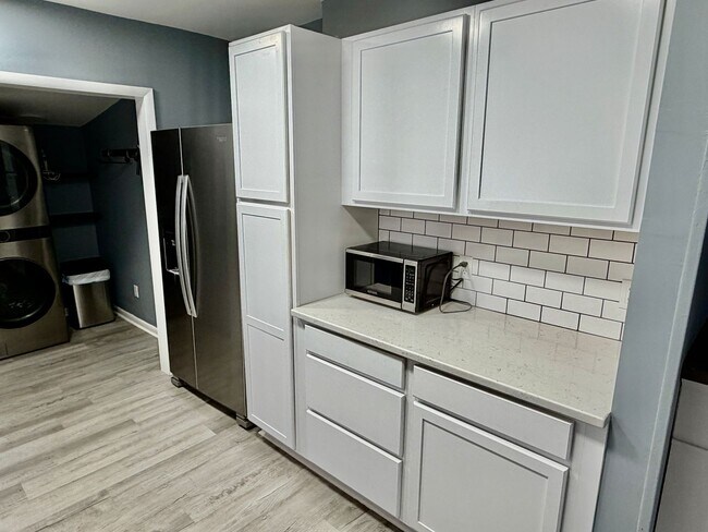 Foto del edificio - 340 N Fletcher Ave