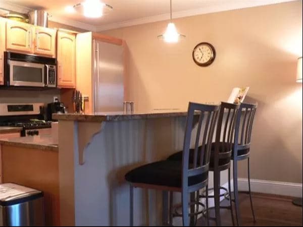 Building Photo - 39 Dorchester St