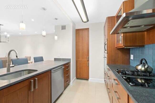 Foto del edificio - 170 E 87th St