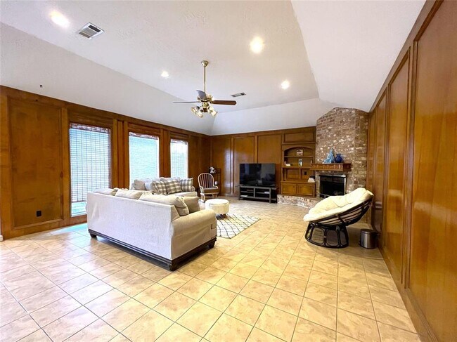 Building Photo - 12718 Ashford Chase Dr