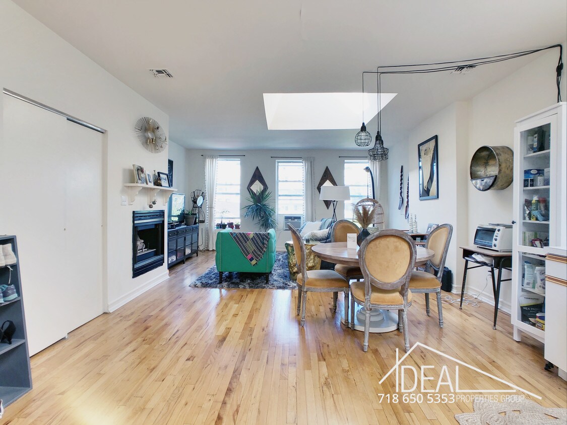 Primary Photo - 328 Bergen St