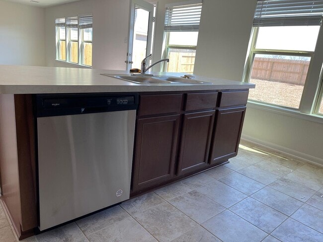 Foto del edificio - 2315 Little Bluestem Ln