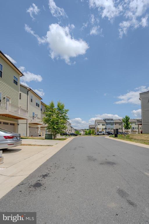 Building Photo - 18191 Red Mulberry Rd