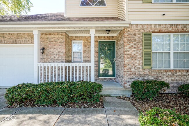 Foto del edificio - 5315 Rippling Brook Way