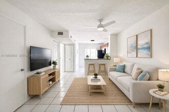 Building Photo - 2575 SW 27th St