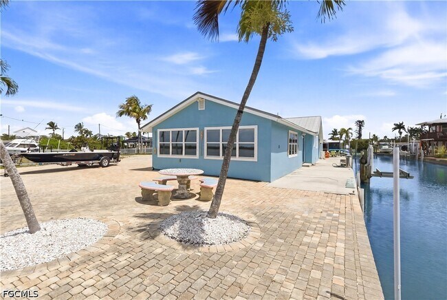 Foto del edificio - 2669 Coco Plum Dr