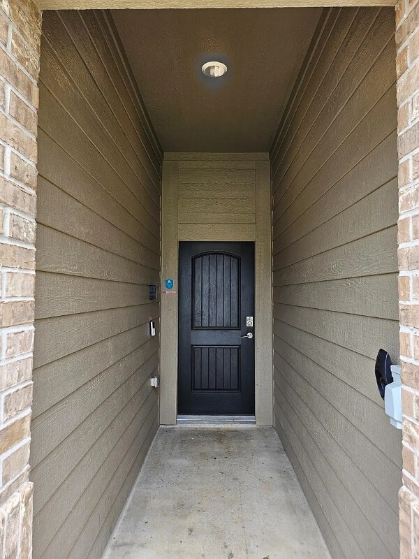 Foto del edificio - 7811 Tindarey Maple Trace