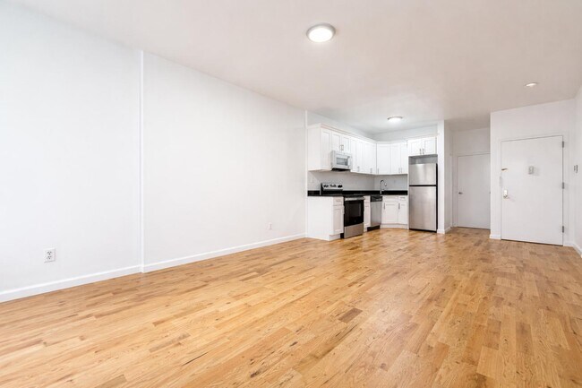 Foto del edificio - 346 W 52nd St