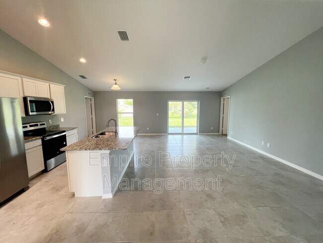 Foto del edificio - 2707 NE 7th Ave