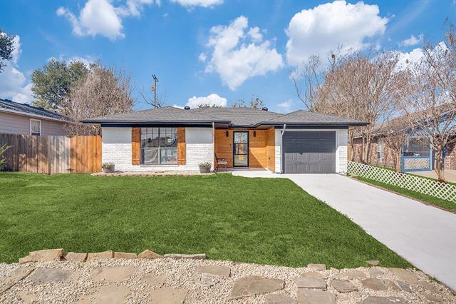Primary Photo - 266 Lakeside Dr