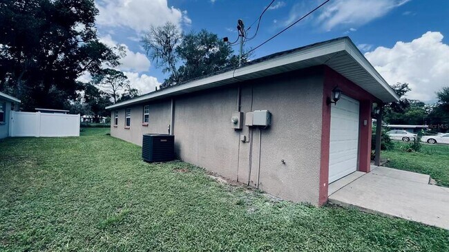 Foto del edificio - 4737 5th St