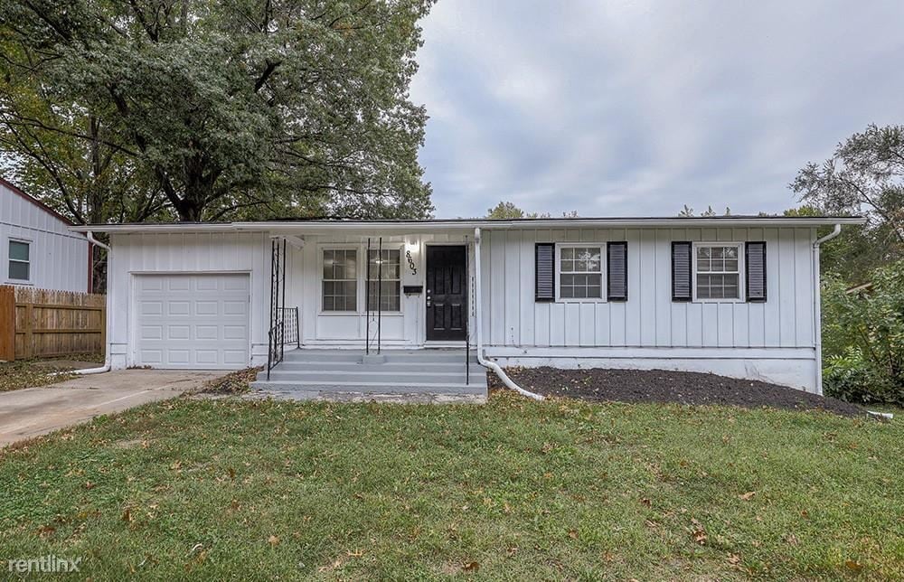 Primary Photo - 3 br, 1.5 bath House - 8603 East 92nd Terrace