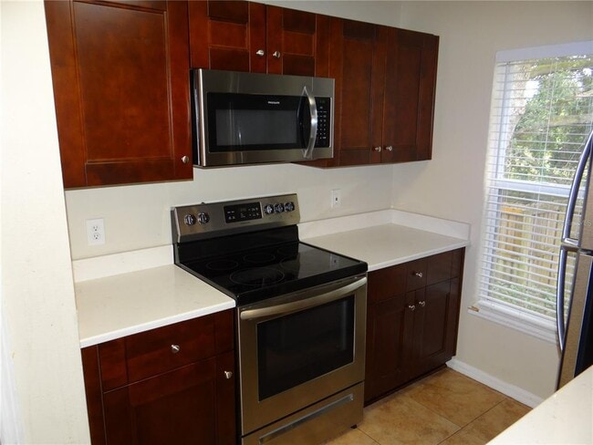 Building Photo - 4651 Ashburn Square Dr