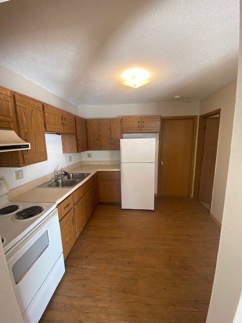 Kitchen - 121 Henry St