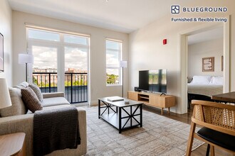 Building Photo - 28 Austin St