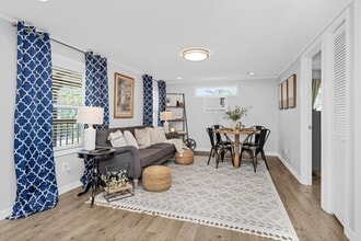 Building Photo - 219 Leeward Way