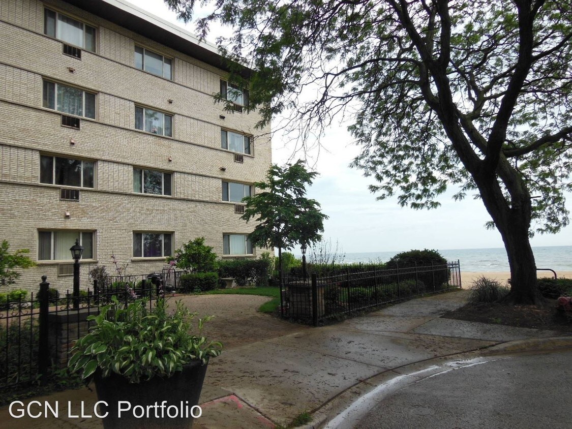 Foto principal - 1050 W Columbia Ave