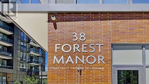 Photo du bâtiment - 38-438 Forest Manor Rd