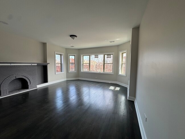 Building Photo - 7730 S Cornell Ave