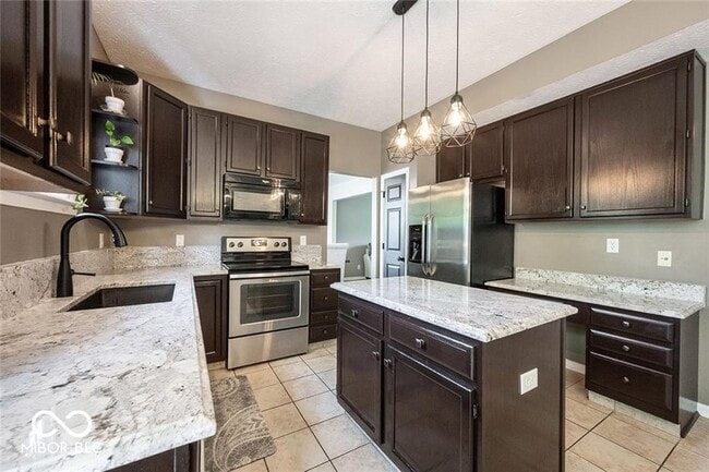 Building Photo - 6830 Antelope Dr