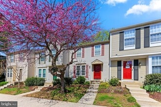 Building Photo - 1246 Seminole Dr