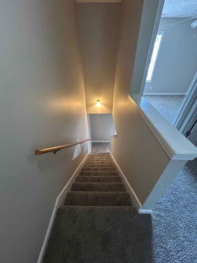 Foto del edificio - 822 Oak Arbor Ct