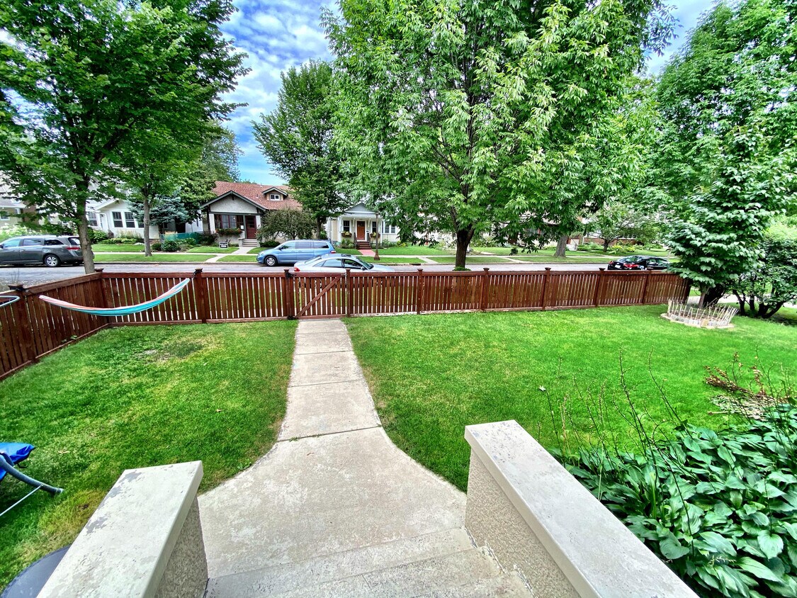 A Nice Spot to Hang Out - 1422 Osceola Ave