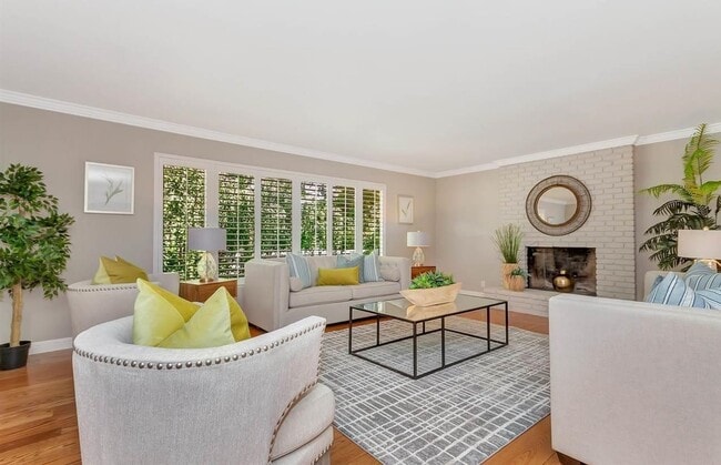 Building Photo - 6 Bedroom House in Moraga!! 6 MONTH LEASE ...