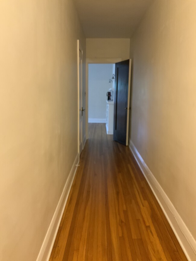hallway to bedrooms - 2000 Grand Ave S