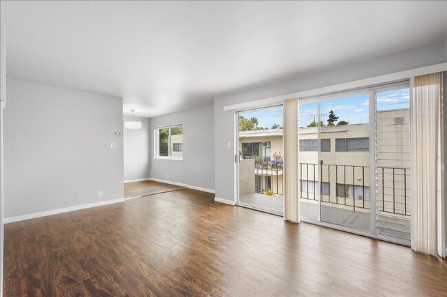 Building Photo - 1182 Park Ave E