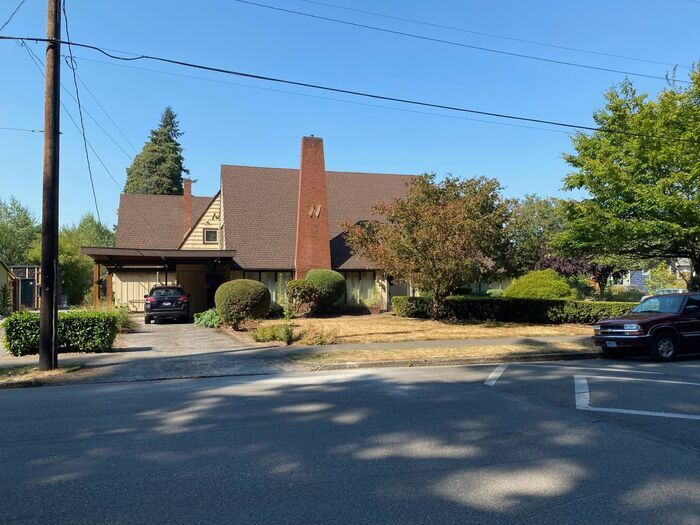 Primary Photo - 7917 N Foss Ave