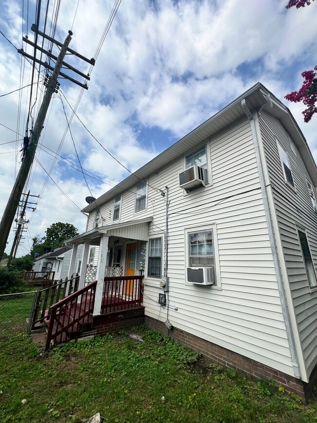 Photo - 1103 Berry Street - MOVE IN SPECIAL House