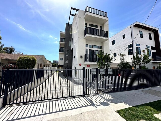 Building Photo - 3414 London St