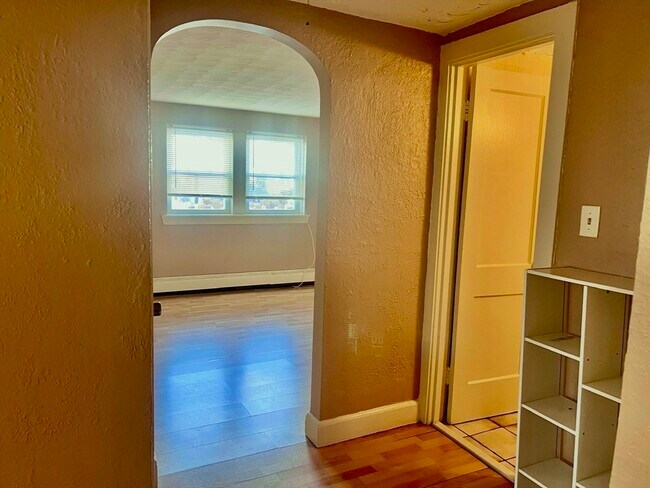 Foto del edificio - 0 Bickford Ave