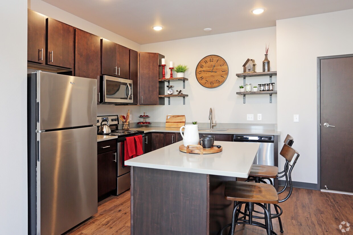 Brick Towne at Piper Apartments in Ankeny, IA