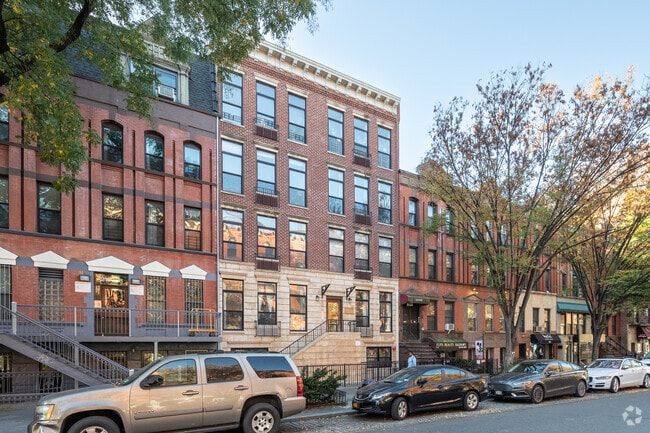 Foto del edificio - 220-222 W 135th St