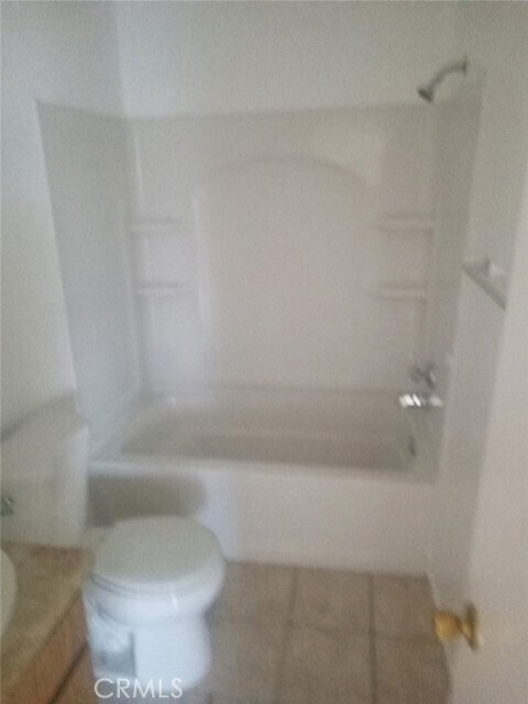 Foto del edificio - 16315 Juniper St